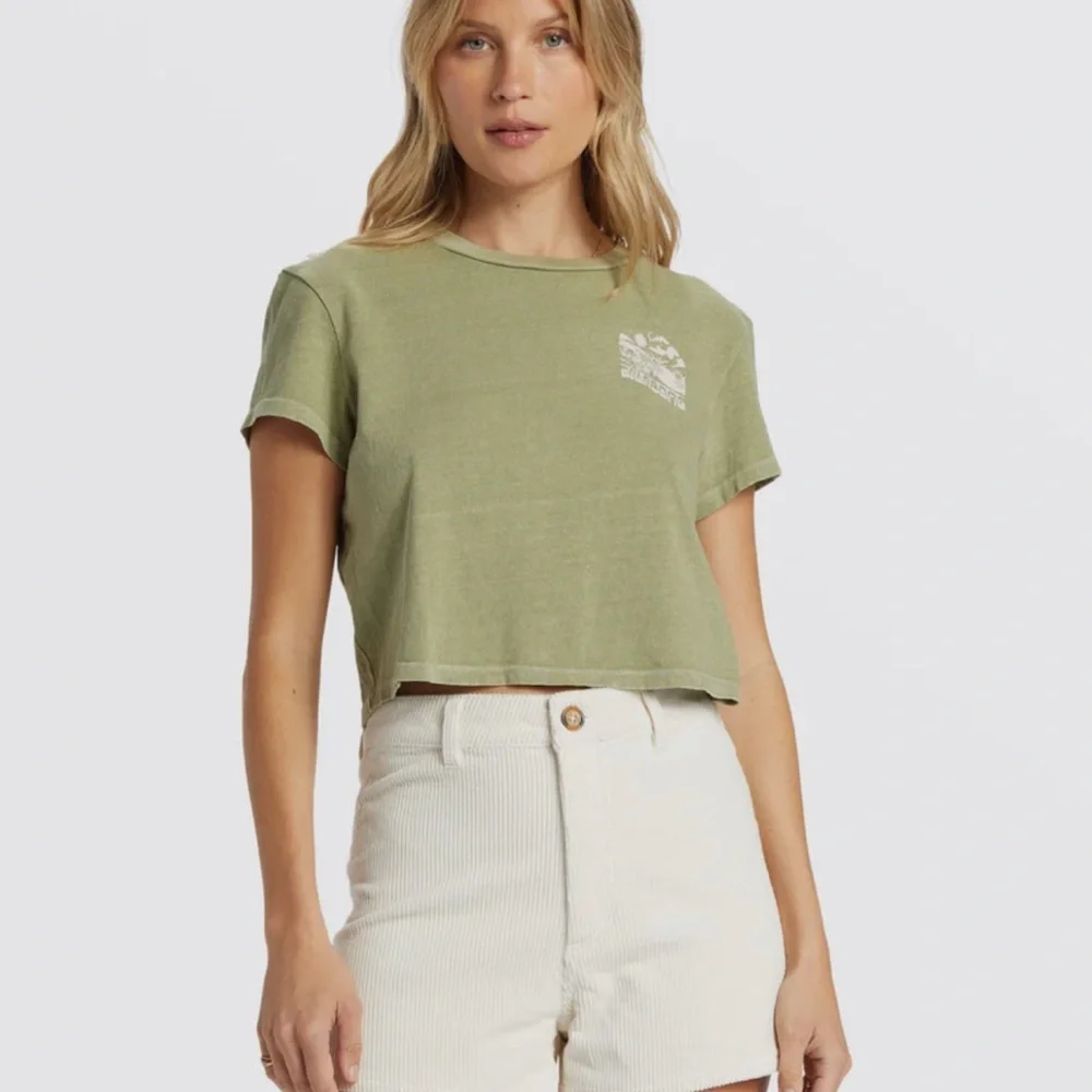 Billabong Free Fall Corduroy Shorts High Waisted Surf Beach White Size 24 NWT - Picture 2 of 9